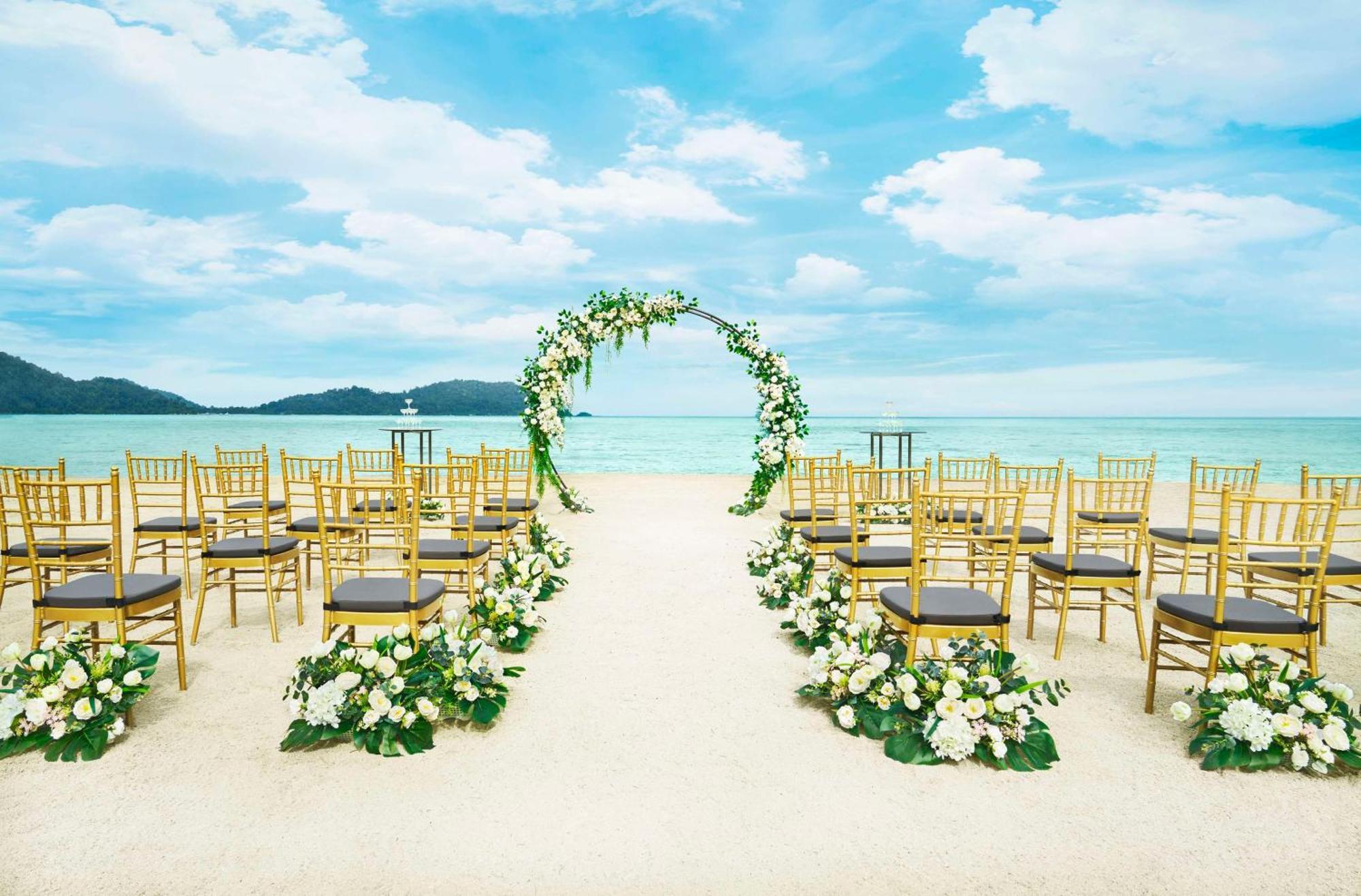 สวิสส์-การ์เดน บีช รีสอร์ต ดาไม ลาอุต Hotel ลุมุต ภายนอก รูปภาพ