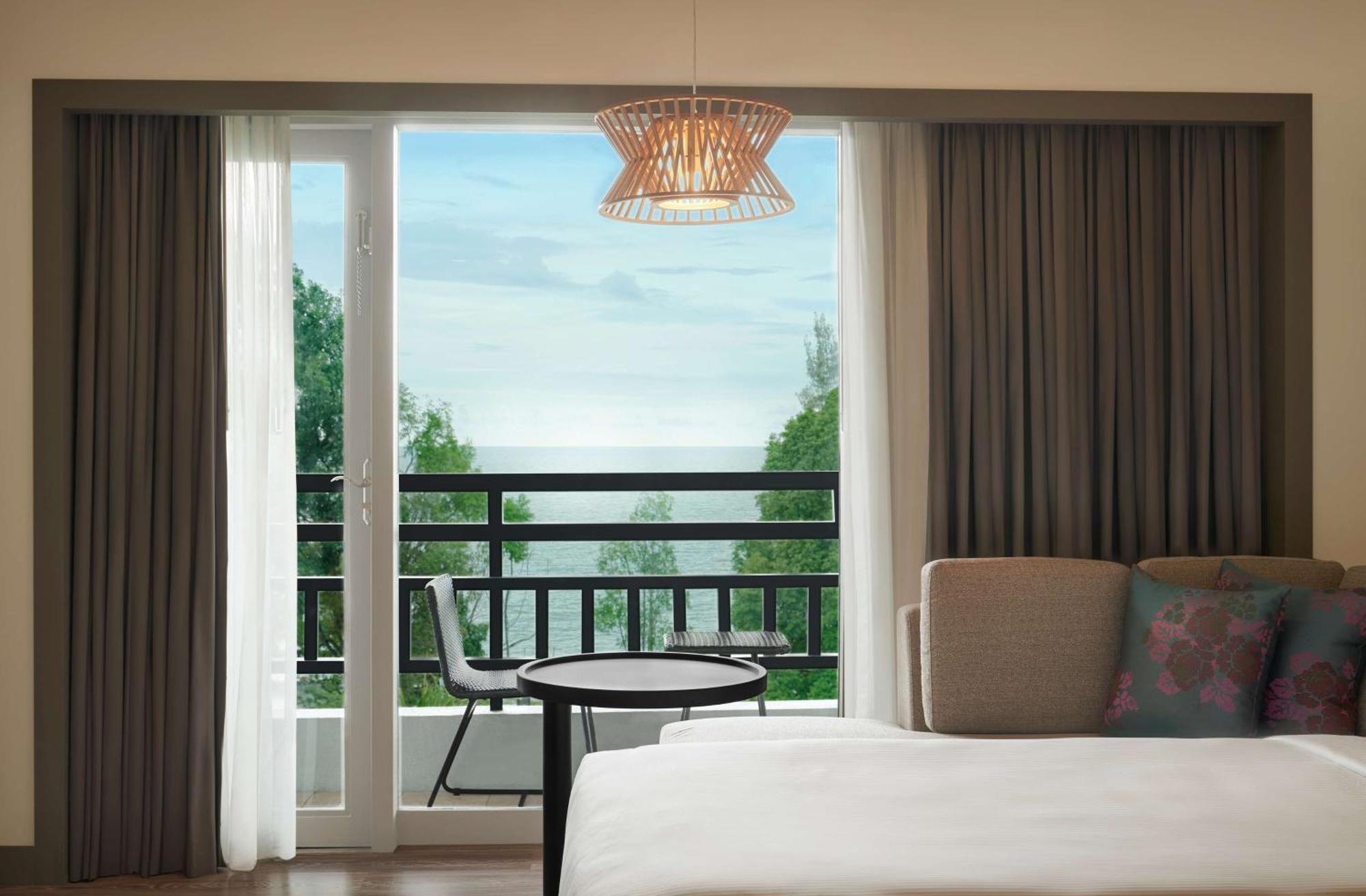 สวิสส์-การ์เดน บีช รีสอร์ต ดาไม ลาอุต Hotel ลุมุต ภายนอก รูปภาพ
