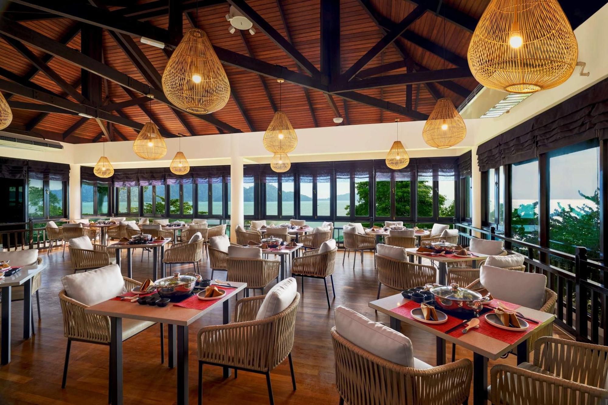 สวิสส์-การ์เดน บีช รีสอร์ต ดาไม ลาอุต Hotel ลุมุต ภายนอก รูปภาพ